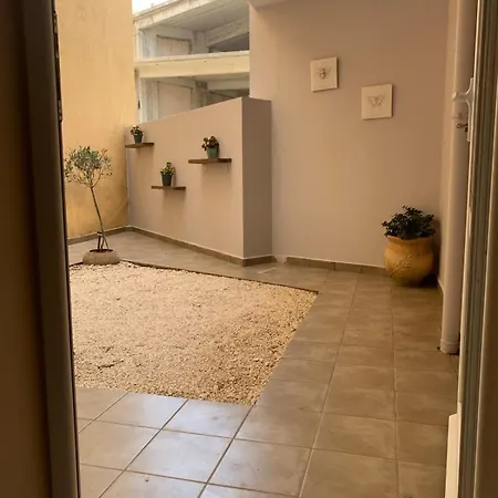 Lucia Apartment *