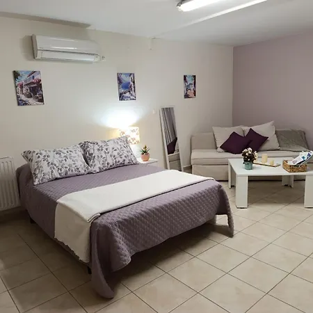 Lucia * Argostoli (Kefalonia)